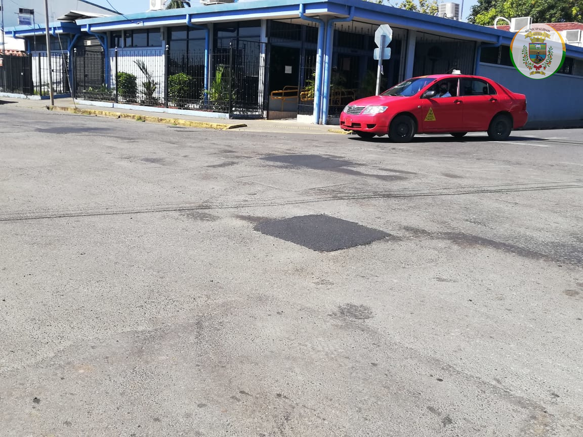 CONTINÚAN BACHEOS Y DEMARCACIÓN VIAL